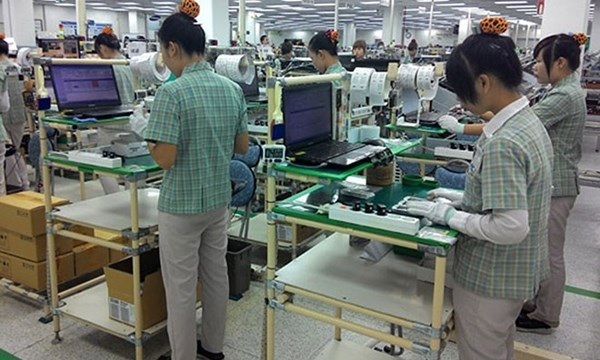 Mỗi ngày lương 1 triệu đồng, công nhân ở lại làm Tết - 1 Mỗi ngày lương 1 triệu đồng, công nhân ở lại làm Tết - 1