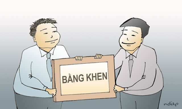 Bộ trưởng Hà và vụ tặng thưởng cho người chê “người nhà mình” - 1
(Minh họ: Ngọc Diệp)