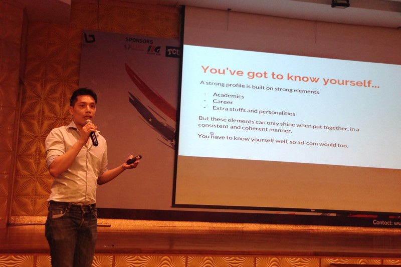 Làm thế nào để chinh phục học bổng MBA của ĐH Harvard danh tiếng? - 1
Diễn giả Bùi Quang Minh chỉ rõ cách tìm ra “điểm ngọt ngào” để xây dựng bộ hồ sơ MBA “hạ gục” ĐH Harvard danh tiếng.