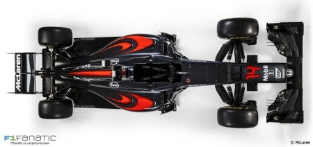 Các ứng viên vô địch F1 2016 ra mắt xe đua mới - 11