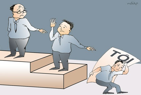 Khi thủ trưởng “tranh công, chối tội…”! - 1
(Minh họa: Ngọc Diệp)