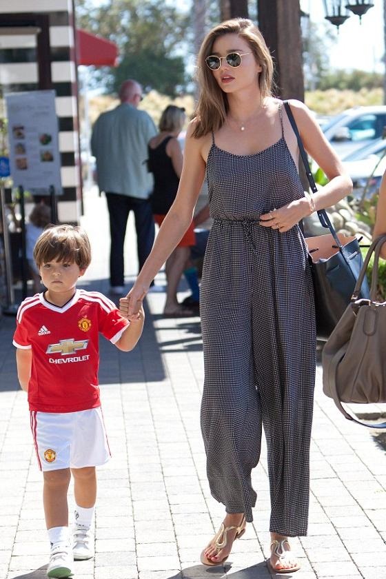 
Miranda và con trai của cô với Orlando Bloom - Flynn
