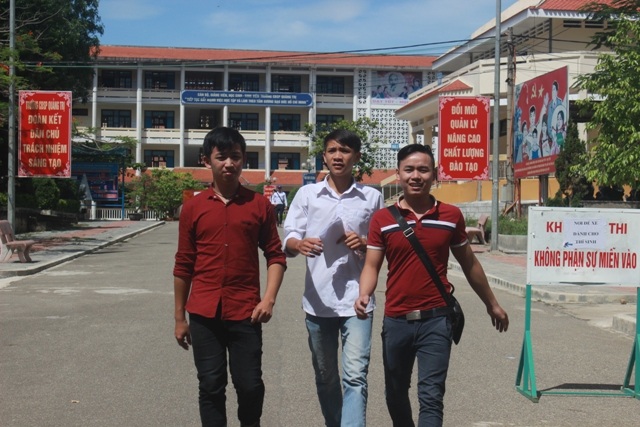 Đề Toán không dễ giật điểm 10, thí sinh bùi ngùi ra sớm - 21