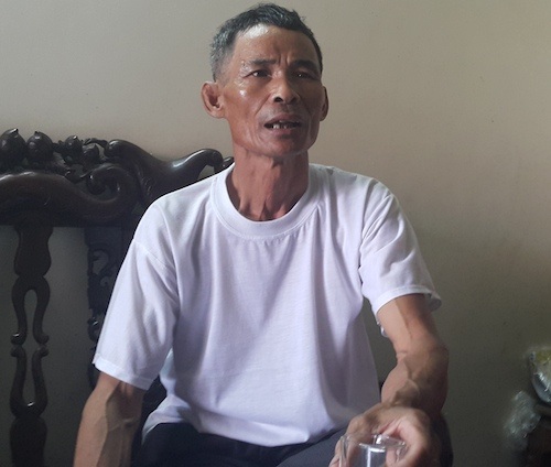 Vụ người dân bị khởi tố tội Lạm quyền: Trưởng ban Kinh tế Trung ương đề nghị làm rõ - 7
Ông Nguyễn Đức Diệp - Chủ tàu HD 0639 vi phạm trong ngày 9/7/2010: Tôi chỉ biết anh Tình khi Công an huyện Nam Sách khởi tố vụ án. Trước đó tôi không biết anh Tình hay anh Ninh. Số tiền 5 triệu tôi bỏ ra hôm đó là tiền thuê kéo tàu về bãi. Toàn bộ nội dung này tôi đã trả lời tại phiên toàn xử anh Ninh và anh Cơ, nhưng không được cơ quan chức năng lưu tâm.