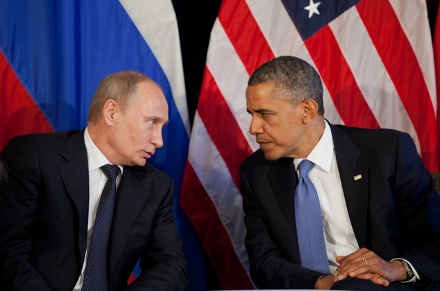Mỹ xem xét trừng phạt kinh tế với Nga - 1
Tổng thống Nga Vladimir Putin (trái) và người đồng cấp Mỹ Barack Obama. (Ảnh minh họa: Reuters)