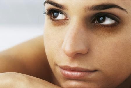 Tướng phụ nữ mắt thâm quầng - Làm cách nào để giảm thâm quầng mắt hiệu quả?
