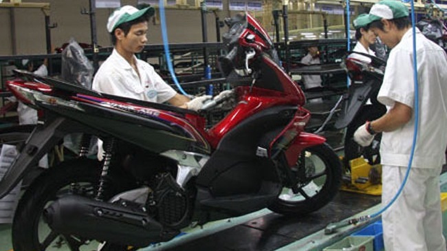 Honda Việt Nam đang kiếm bộn tiền từ người Việt - 1
Xe máy là nguồn thu chính, mang lại lợi nhuận khủng cho Honda Việt Nam