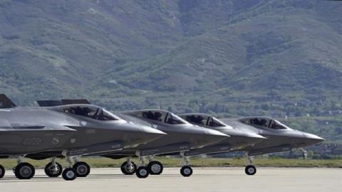Nga khen F-35, sắp thử lửa ở Trung Đông - 1 Bốn chiếc F-35 Lightning II tại căn cứ không quân Hill, bang Utah. Ảnh: Không quân Mỹ