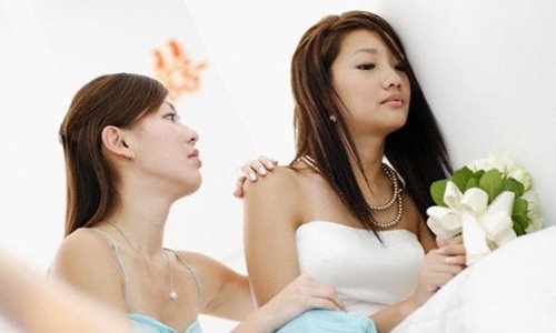 'Cắn răng' lấy chồng xa để có biệt thự, ô tô tiền tỷ - 1
Bạn bè khuyên tôi không nên lấy chồng xa. Ảnh minh họa