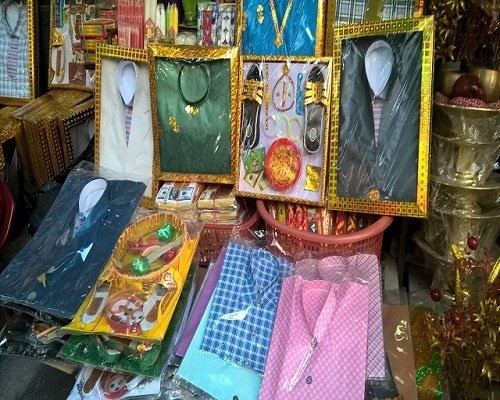 Những mặt hàng hút khách trong "tháng cô hồn" - 1 Tháng Bảy âm lịch là một trong những tháng đốt vàng mã nhiều nhất
