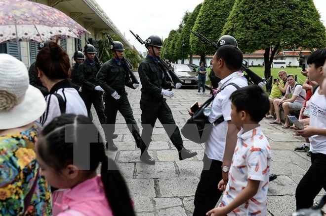Cảnh sát Thái Lan triển khai tại thủ đô Bangkok ngày 14/8. (Nguồn: AFP/TTXVN)