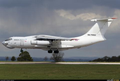 Cuộc trốn chạy nghẹt thở của phi công Nga khỏi Taliban - 1 Chiếc Il-76 (số hiệu RA-76842).