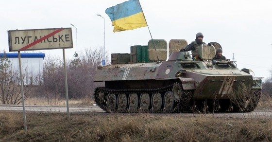 Quân đội Ukraine chuyển nhiều vũ khí tối tân đến sát Donbass - 1 Xe tăng của quân đội Ukraine. (Nguồn: Vocativ.com)