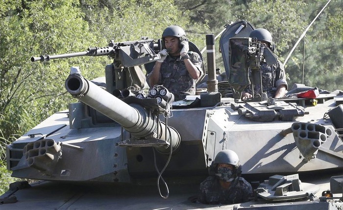 Cuộc tập trận khiến Triều Tiên nổi đóa - 1 (Ảnh: AP)