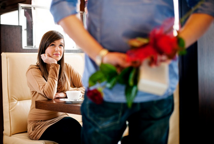 Chuyện động trời từ món quà hàng hiệu chồng tặng cho... bồ - 1