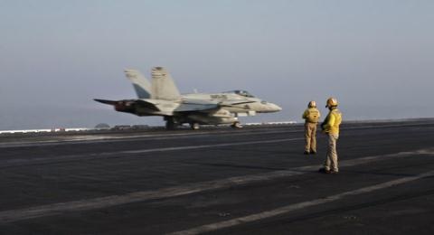 Mỹ không kích Syria: Washington sắp đảo ngược mọi chuyện? - 1 Mỹ nhận trách nhiệm vụ không kích nhầm quân đội Syria nhưng khẳng định tất cả chỉ là tai nạn. Ảnh: AP