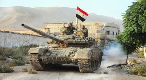 Syria tung đòn tấn công Aleppo, Mỹ kêu lớn Liên Hiệp quốc - 1 Quân đội Syria tiến vào Aleppo. Ảnh: Reuters