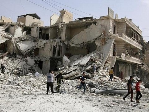 Syria tuyên bố mở cuộc tấn công lớn nhất trong nhiều tháng tại Aleppo - 1 Một khu phố ở miền đông thành phố Aleppo bị tấn công hôm 21-9