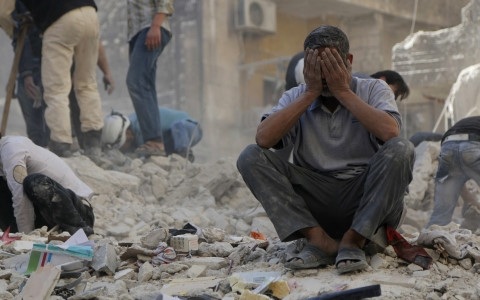 Nga-Mỹ có thực lòng muốn "buông" lệnh ngừng bắn tại Syria? - 1 Chiến sự tại Syria đã đem lại quá nhiều đau thương mất mát cho người dân tại quốc gia Trung Đông này. Ảnh: AP