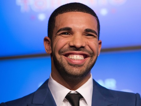 Nhà sản xuất cũ đâm đơn kiện Drake tội hành hung - 1 Drake bị kiện vì tội hành hung