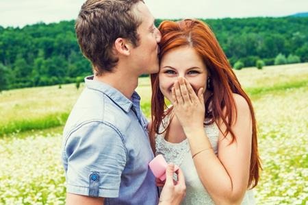 Tuổi kết hôn ảnh hưởng đến đời sống vợ chồng - 1
Tuổi kết hôn đẹp nhất là 28 đến 32 tuổi