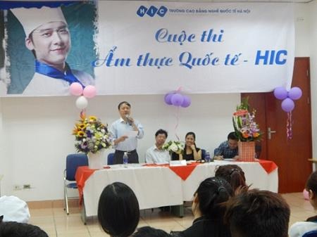 Giáo dục nghề nghiệp hấp dẫn người học do gắn với nhu cầu thị trường - 1 Các cuộc thi tay nghề thường xuyên được tổ chức tại Trường CĐN Quốc tế Hà Nội