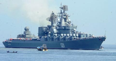 Mỹ dùng tàu sân bay tại Biển Đen: Phép thử siêu cường - 2 Tuần dương hạm Moskva - soái hạm của Hạm đội Biển Đen.