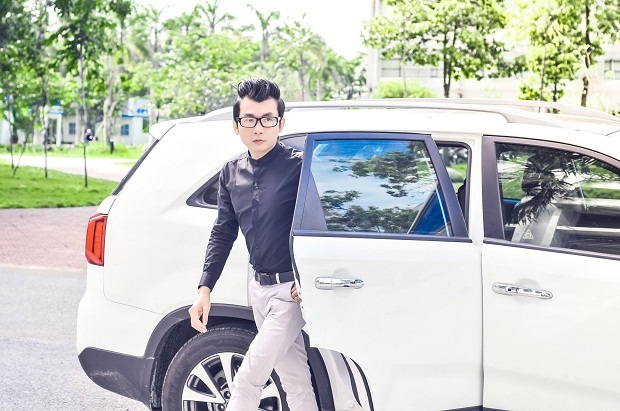 Ngoài công việc tại các cơ sở nha khoa tại Cần Thơ của mình, Á vương, bác sĩ Ký Quốc Đạt còn tất bật với nhiều hoạt động giải trí rất tâm huyết và đam mê.