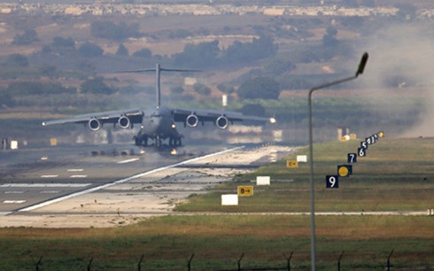 Thổ Nhĩ Kỳ đổi mục tiêu ưu tiên và đối tác giải quyết vấn đề Syria? - 2 Căn cứ không quân Incirlik ở Thổ Nhĩ Kỳ được Mỹ và đồng minh sử dụng trong cuộc chiến chống IS. (Ảnh: AP)