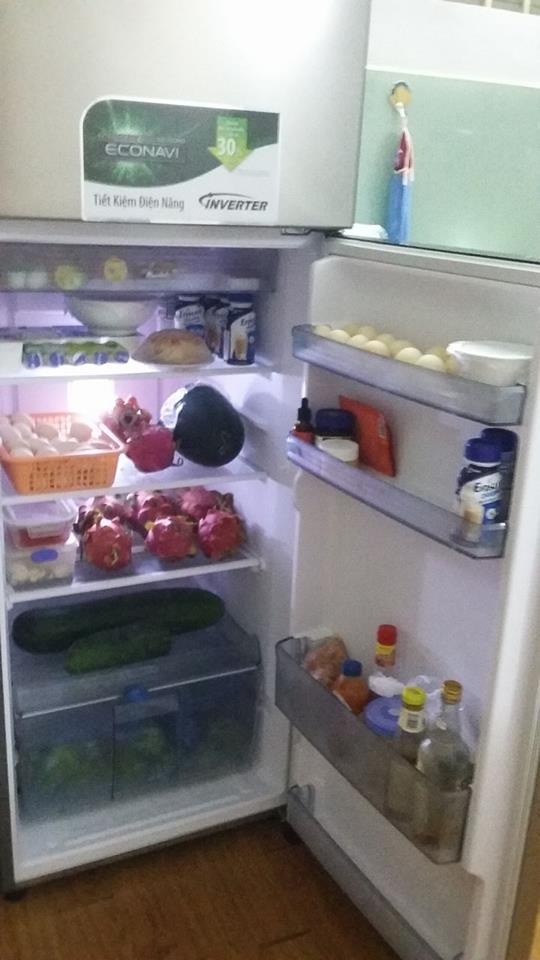 Dân Hà Nội hối hả chèn cửa, tích trữ đồ ăn chống bão - 2 Dân Hà Nội hối hả chèn cửa, tích trữ đồ ăn chống bão - 2
