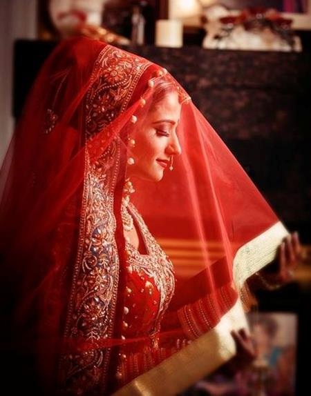 Một vé mời đám cưới ở Ấn Độ có giá tầm 300 USD