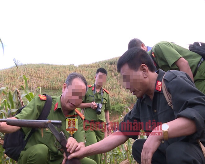 Cuộc đấu súng nghẹt thở với nhóm đối tượng vận chuyển 20 bánh heroin - 2 Cuộc đấu súng nghẹt thở với nhóm đối tượng vận chuyển 20 bánh heroin - 2