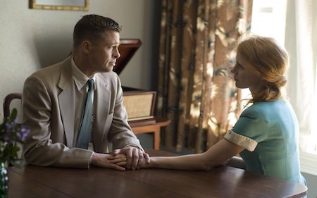 Được ví von là một bài thơ đẹp viết bằng ngôn ngữ điện ảnh, “The tree of life” gây ấn tượng với phần hình ảnh, âm nhạc trong phim được trau chuốt và đạt đến tính duy mĩ cao cùng một nội dung nhân văn, sâu sắc. “Đứa con tinh thần” của đạp diễn Terrence Malick cũng đã giành được giải Cành cọ Vàng tại LHP quốc tế Cannes 2011.