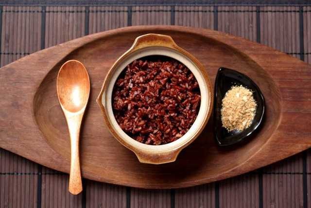 Mất mạng vì ăn cơm gạo lứt để chữa ung thư - 2 Cơm gạo lứt không chữa được ung thư như đồn thổi