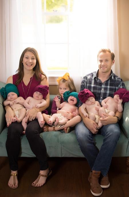 
Mang thai 5 cực kì hiếm gặp với tỷ lệ 1/41 triệu
