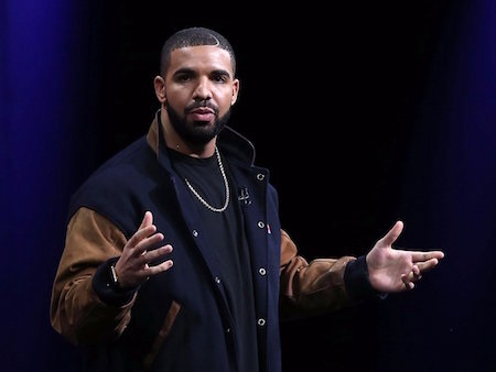 Drake bị kẻ trộm “ghé thăm” ngay trong lúc đang biểu diễn - 1 Vụ trộm đã diễn ra trong lúc Drake đi lưu diễn ở Phoenix, Arizona
