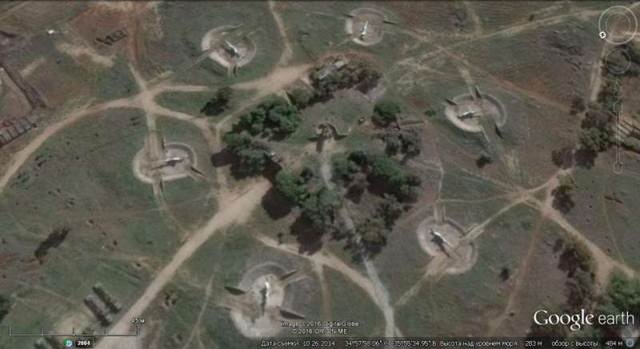 Thực lực phòng không Syria mạnh cỡ nào? - 4 Ảnh Google earth: trận địa tên lửa phòng không S-75 ở ngoại ô Tartus