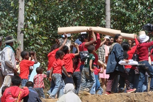Những phong tục táng người chết kinh dị nhất hành tinh - 10 Những phong tục táng người chết kinh dị nhất hành tinh - 10
