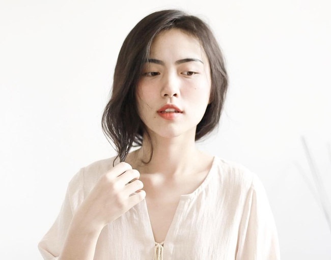 Cô gái Sài thành xinh như Hà Tăng, gợi cảm như Hà Hồ - 11
Chuyện người này giống người kia xảy ra rất nhiều trong cuộc sống. Vì vậy, mình rất thoải mái với sự so sánh này, không cảm thấy tự ti hay bối rối gì cả, Hà Trúc chia sẻ.