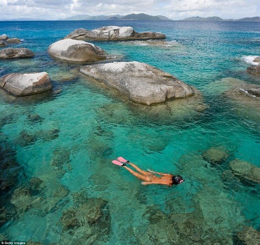 Khám phá những vịnh biển nước trong vắt như pha lê - 10 Khám phá những vịnh biển nước trong vắt như pha lê - 10