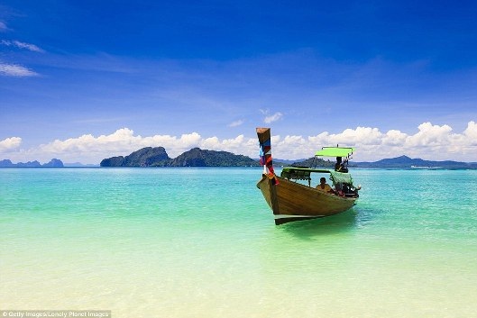 Khám phá những vịnh biển nước trong vắt như pha lê - 11 Khám phá những vịnh biển nước trong vắt như pha lê - 11