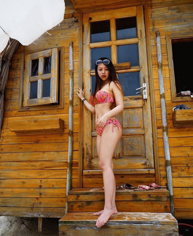 4 hot girl sở hữu vóc dáng nóng bỏng "vạn người mê" - 19 4 hot girl sở hữu vóc dáng nóng bỏng "vạn người mê" - 19