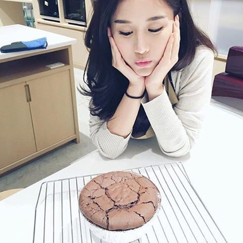 Ba cặp chị em “nhà người ta” xinh, giàu và giỏi - 9
... sở hữu vẻ đẹp nữ tính