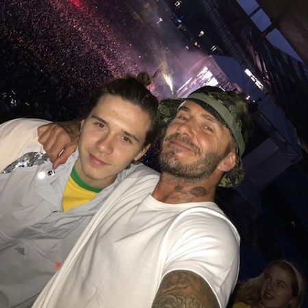 Vừa có bằng lái, cậu cả nhà Becks khoe xe sang - 2 David Beckham từng tuyên bố muốn con mình sống bình thường và giản dị