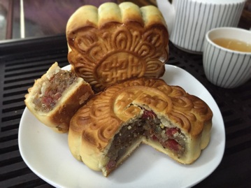 Bánh trung thu gia truyền Đức Nghiêm: Hương vị truyền thống đậm chất Việt! - 2