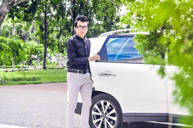 Với thói quen làm việc chuyên nghiệp, tôn trọng giờ giấc, Ký Quốc Đạt luôn ý thức có mặt đúng hẹn khi nhận lời tham gia các chương trình, sự kiện.