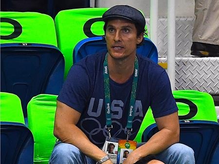 Khi các sao “cháy” hết mình cùng mùa Olympic - 2 Ngôi sao 46 tuổi là một trong những fan trung thành của kỳ Olympic năm nay