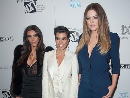 Những ngôi sao sẽ khiến bạn phải “ngước nhìn” - 2 Khloe Kardashian cũng cao tới 1m78 và hoàn toàn “lấn át” hai cô chị gái Kim Kardashian, Kourtney Kardashian