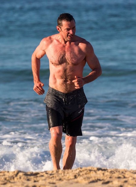 “Người sói” Hugh Jackman gây sốc với thân hình quá đỗi gợi cảm - 2 Vẻ đẹp phong trần của nam tài tử khiến các fan khó có thể rời mắt