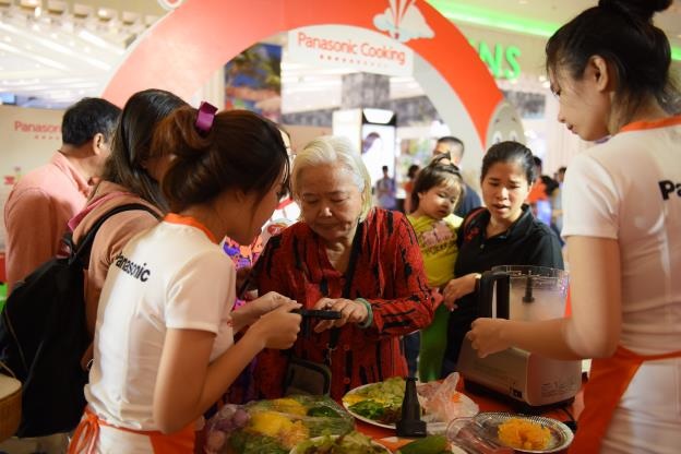 Ngày hội hương vị yêu thương đem đến nhiều cảm xúc - 2 Ngày hội hương vị yêu thương đem đến nhiều cảm xúc - 2